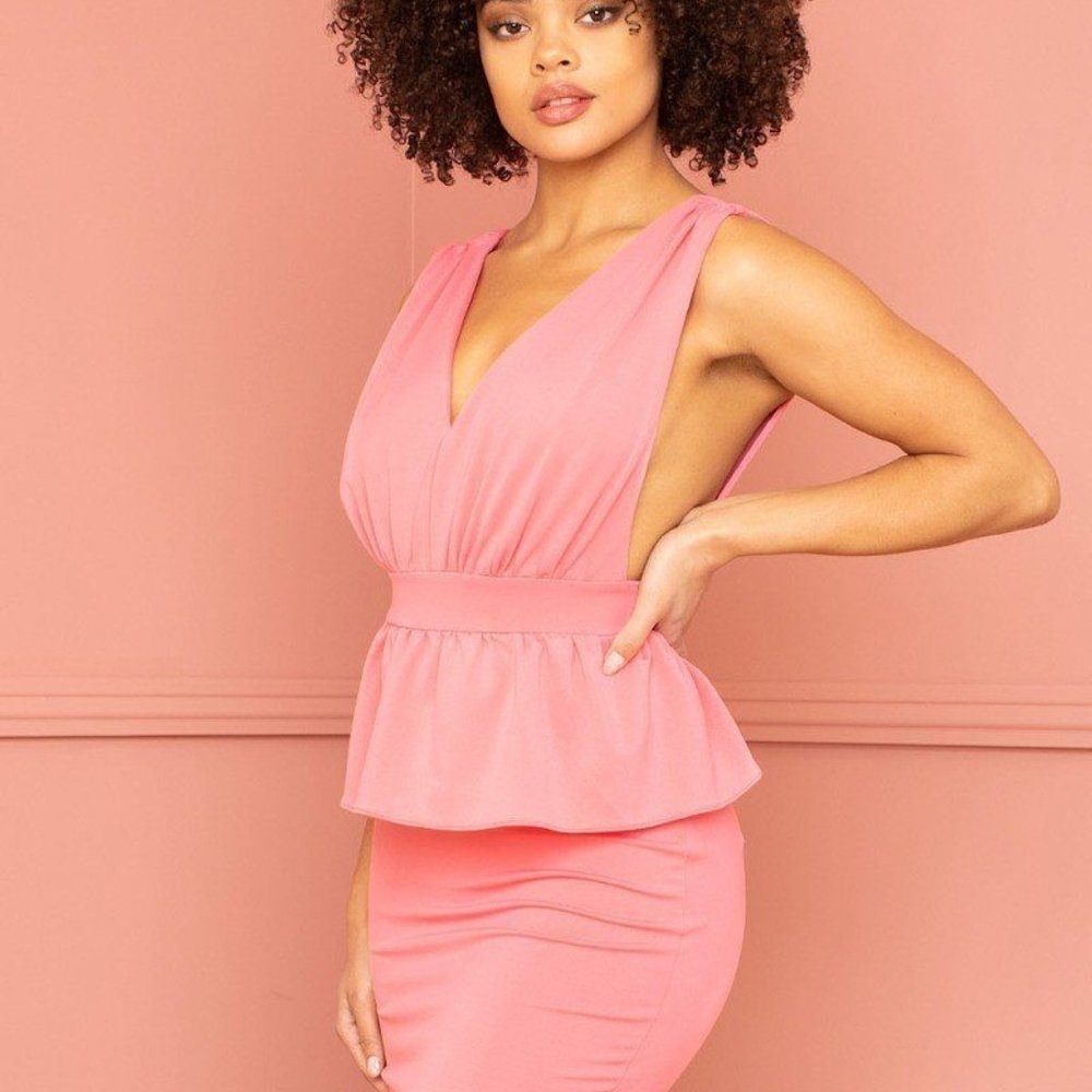 Women's Watermelon Valentine V-neck Sleeveless Shimmer Peplum Midi Dress NWT